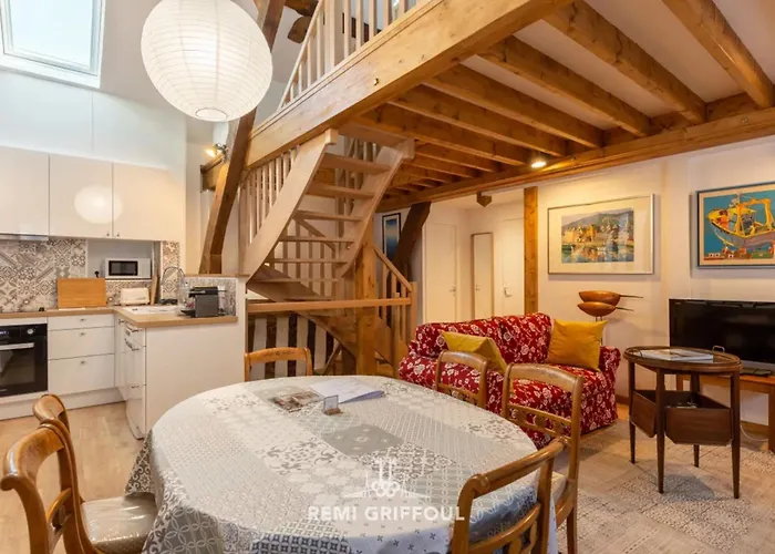 Le Sejour Honfleurais 3 Duplex With Local Charm City Center 4 Guests